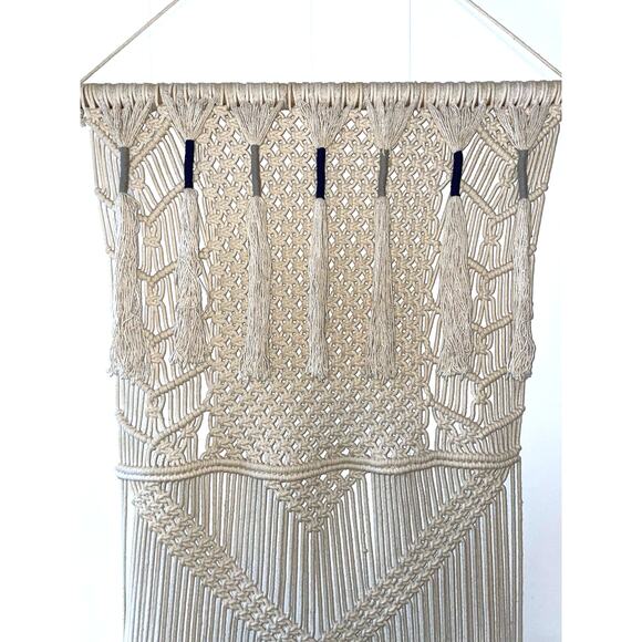 Threshold (TARGET) Large Macrame Wall Hanging - Picture 4 of 7